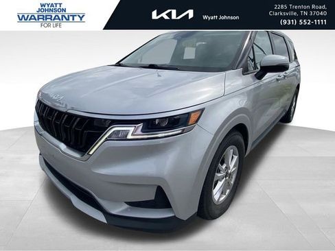 Used 2022 Kia Carnival LX FWD image 1