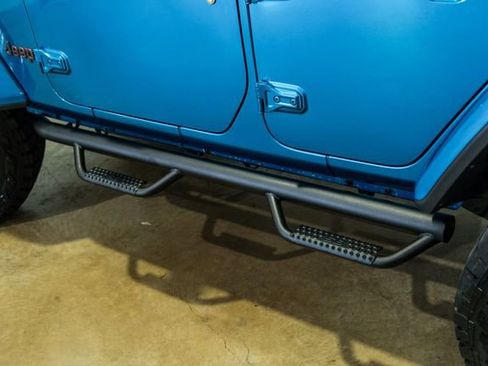 Used 2020 Jeep Wrangler Unlimited Rubicon AWD/4WD image 9