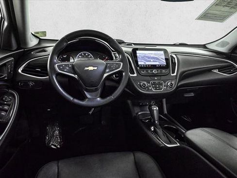 Used 2020 Chevrolet Malibu Premier image 19