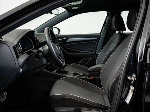 Used 2025 Volkswagen Jetta Sport image 20