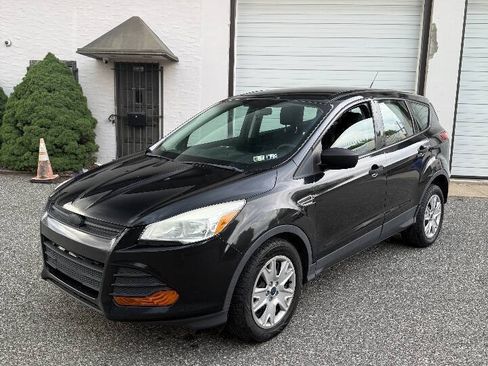 Used 2014 Ford Escape S FWD image 3