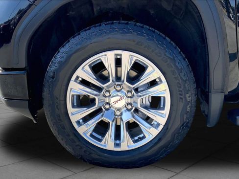 Used 2023 GMC Sierra 1500 Denali AWD/4WD image 11