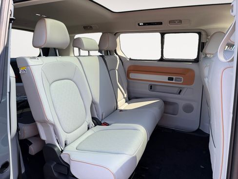 New 2025 Volkswagen ID. Buzz 1st Edition image 18