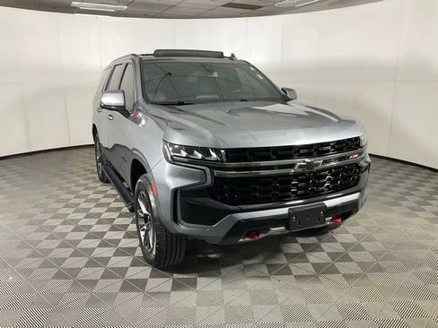 Used 2021 Chevrolet Tahoe Z71 w/ Z71 Signature Package AWD/4WD image 3