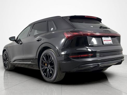 Certified 2023 Audi e-tron Chronos image 3