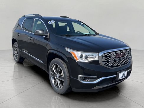 Used 2019 GMC Acadia Denali w/ Technology Package AWD/4WD image 1