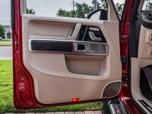 Used 2022 Mercedes-Benz G 63 AMG 4MATIC image 17