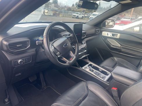 Used 2022 Ford Explorer ST w/ Equipment Group 401A image 6