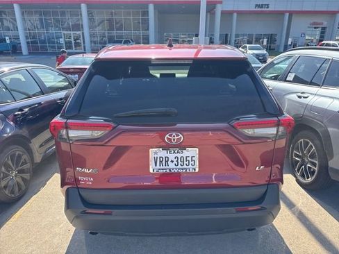 Used 2024 Toyota RAV4 LE FWD image 8