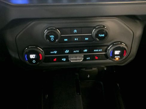 Used 2025 Ford Bronco Big Bend image 33