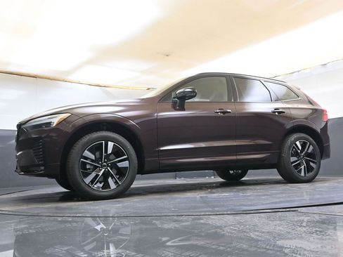 New 2026 Volvo XC60 B5 Plus w/ Protection Package Premier image 39