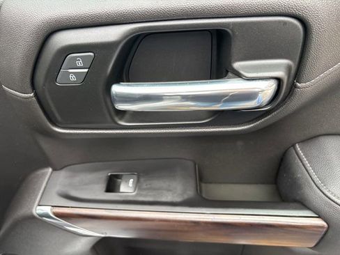 Used 2019 GMC Sierra 1500 SLT image 59