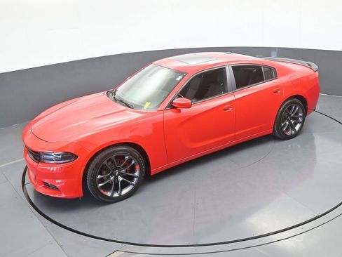 Used 2019 Dodge Charger SXT image 45
