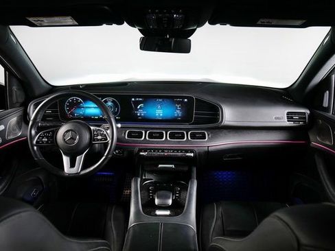 Used 2022 Mercedes-Benz GLS 450 4MATIC image 9