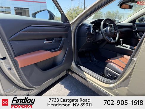 Used 2025 MAZDA CX-50 Meridian Edition w/ Apex Package AWD/4WD image 5