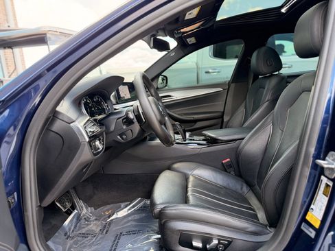 Used 2018 BMW 540i w/ M Sport Package RWD image 15