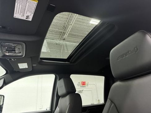 New 2026 GMC Sierra 2500 AT4 w/ AT4 Premium Plus Package AWD/4WD image 24