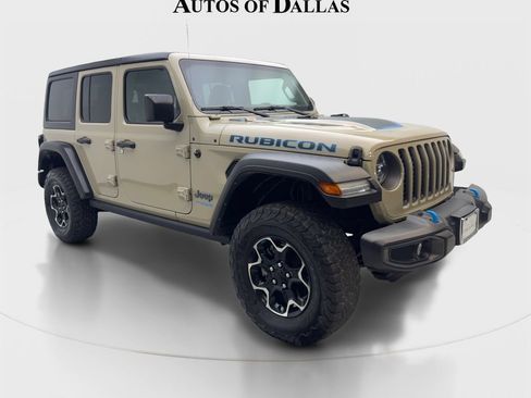 Used 2022 Jeep Wrangler Unlimited Rubicon 4xe AWD/4WD image 4