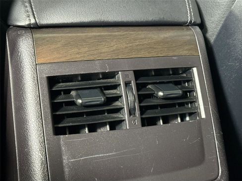 Used 2018 Toyota Avalon XLE Premium image 42