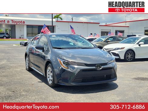 Used 2025 Toyota Corolla LE w/ Convenience Package FWD image 1