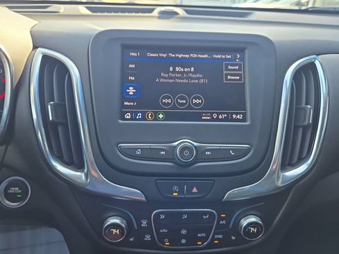 Certified 2023 Chevrolet Equinox LT AWD/4WD image 7
