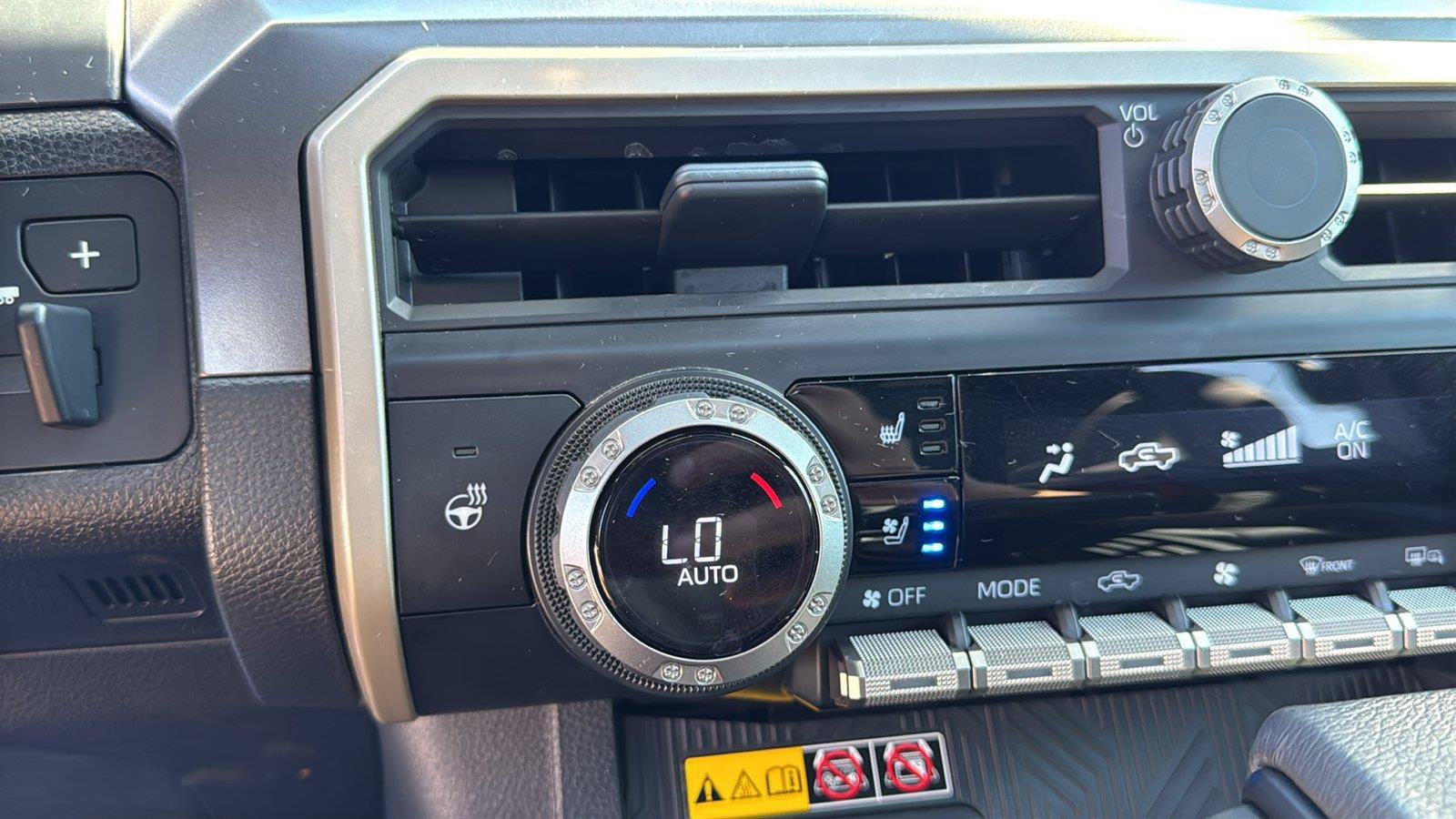 Certified 2026 Toyota Tacoma TRD Off-Road w/ TRD Off Road Premium Package AWD/4WD image 23