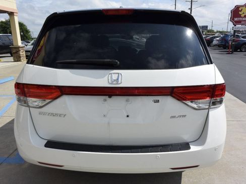 Used 2015 Honda Odyssey Touring Elite image 4
