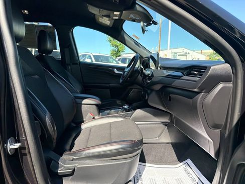 Used 2025 Ford Escape ST-Line AWD/4WD image 12