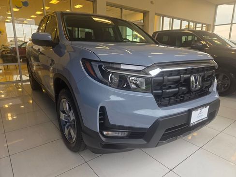 Certified 2024 Honda Ridgeline RTL image 3