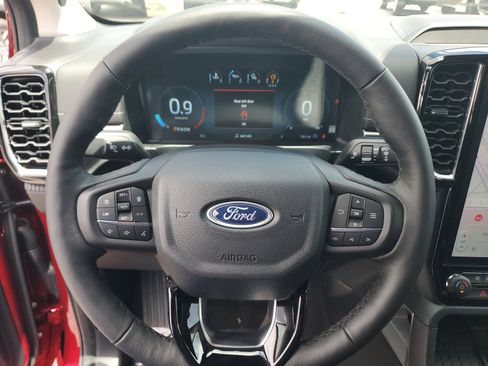 New 2025 Ford Ranger Lariat w/ FX4 Off-Road Package image 15