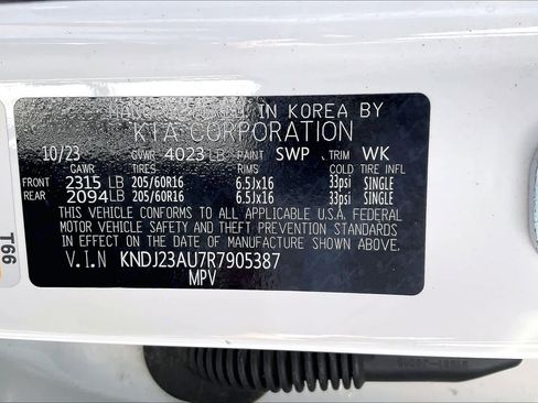 Used 2024 Kia Soul LX w/ Option Group 015 FWD image 34
