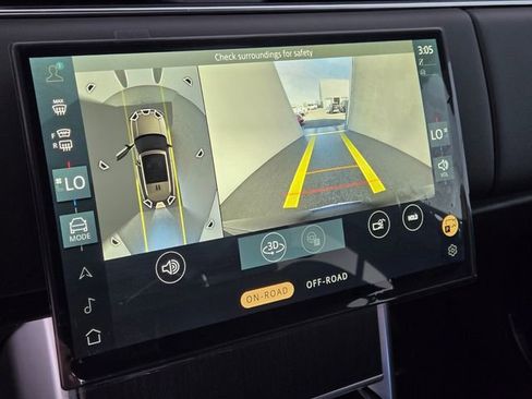 New 2026 Land Rover Range Rover SE image 25