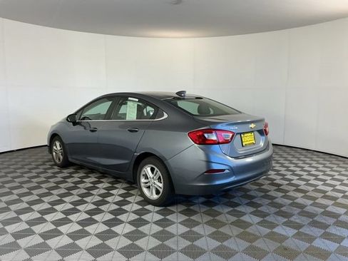 Used 2018 Chevrolet Cruze LT FWD image 7