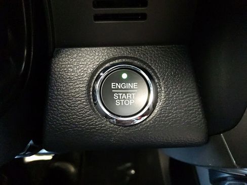 Used 2022 Ford F250 Lariat w/ Lariat Ultimate Package AWD/4WD image 29