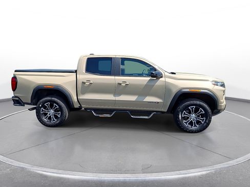 Used 2023 GMC Canyon AT4 w/ AT4 Premium Package AWD/4WD image 9