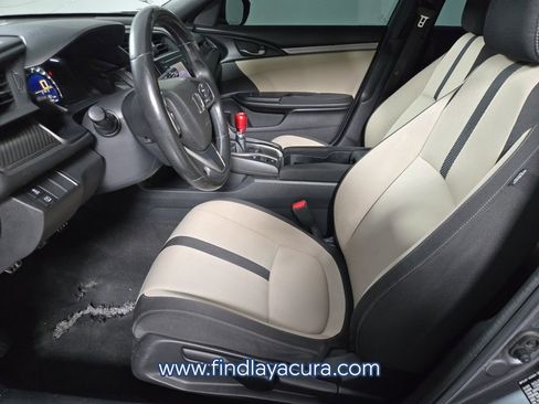 Used 2018 Honda Civic Sport image 12