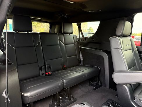 Used 2023 Cadillac Escalade ESV Sport image 37