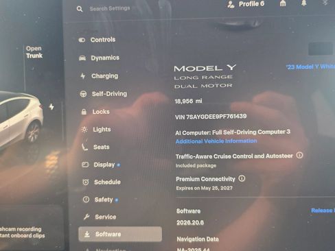 Used 2023 Tesla Model Y Long Range AWD/4WD image 18