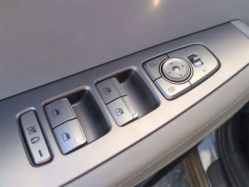 Certified 2025 Hyundai Palisade SEL image 11