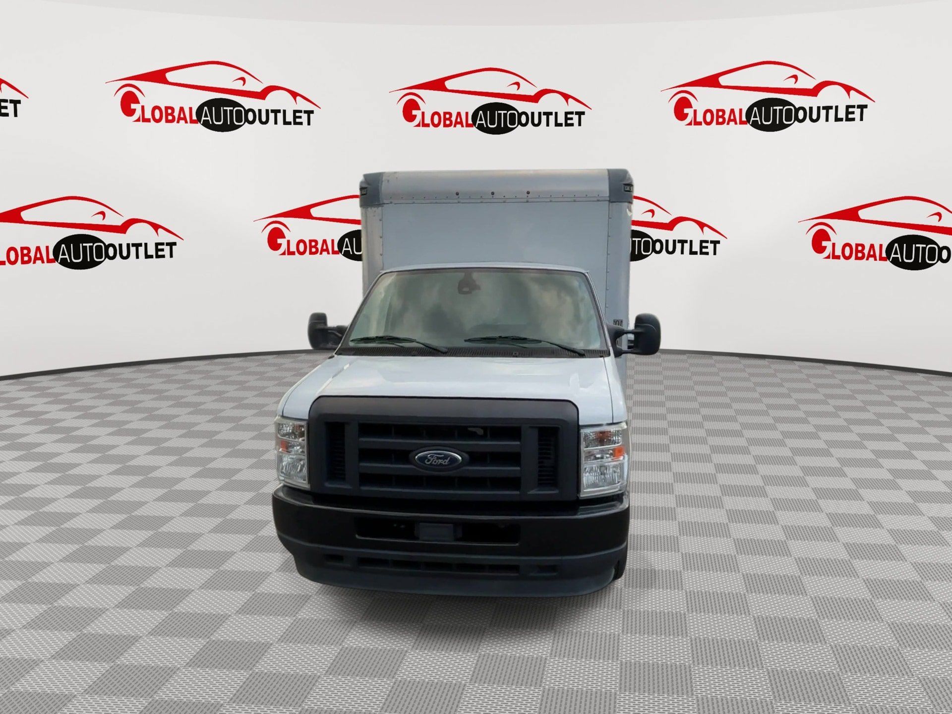 Used 2021 Ford E-350 and Econoline 350 Super Duty RWD image 4