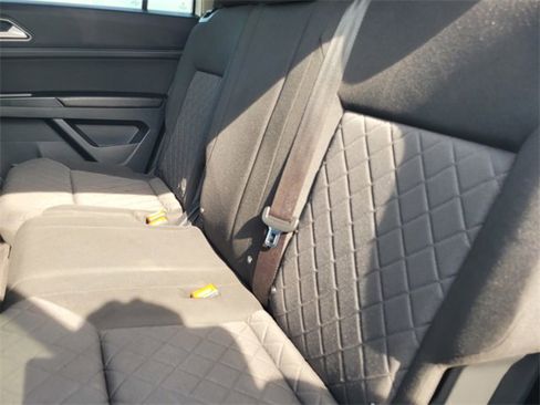 Used 2018 Volkswagen Atlas S image 15