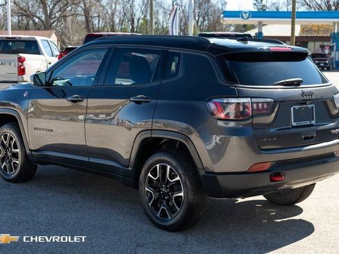 Used 2020 Jeep Compass Trailhawk image 9