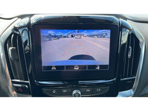 Used 2023 Chevrolet Traverse LT AWD/4WD image 19