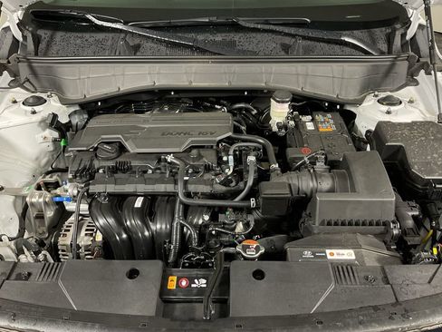 New 2025 Hyundai Kona SEL image 9