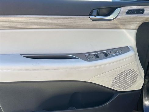 Used 2021 Hyundai Palisade SEL w/ Premium Package image 24