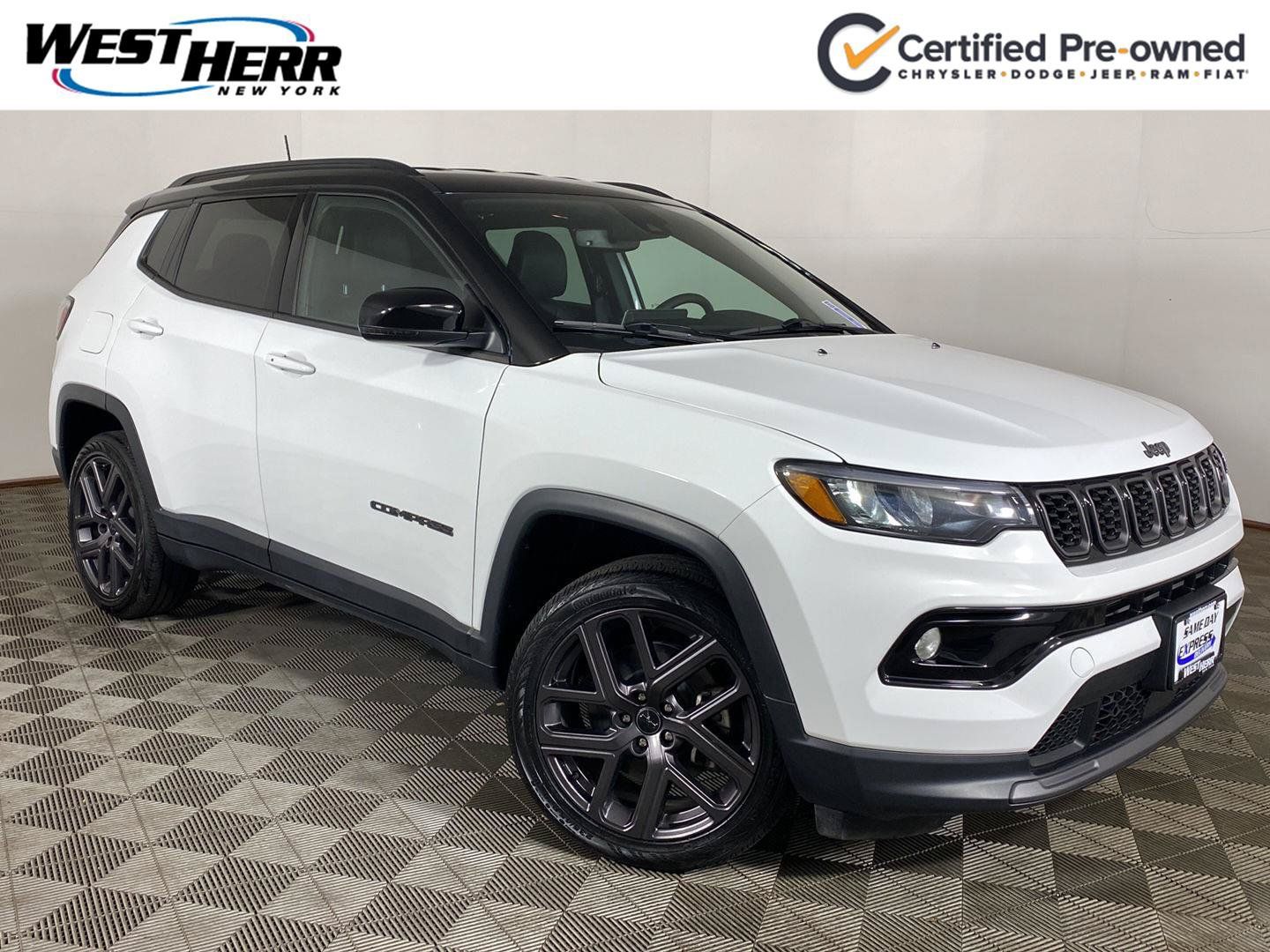 Used 2026 Jeep Compass Limited AWD/4WD image 1