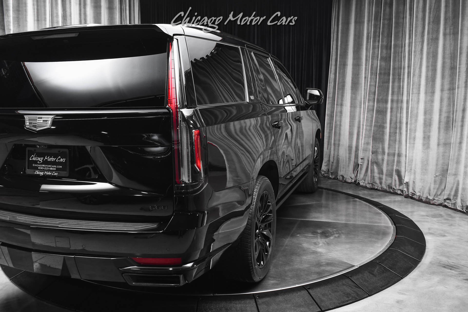 Used 2021 Cadillac Escalade Sport Platinum w/ LPO, ONYX Package AWD/4WD image 48