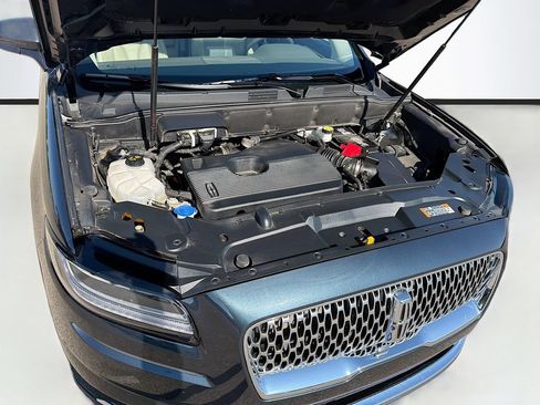 Used 2021 Lincoln Nautilus AWD w/ Equipment Group 101A image 32