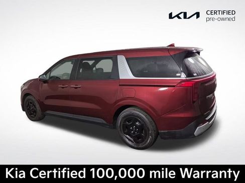 Certified 2025 Kia Carnival FWD image 9