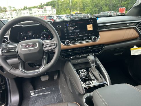 New 2026 GMC Canyon AT4 w/ Technology Plus Package AWD/4WD image 33